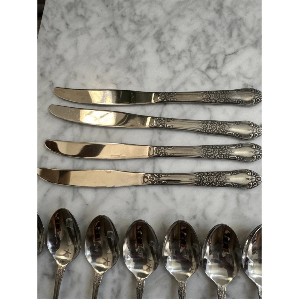 Oneida Northland Silversmiths 42Pc Stainless Flatware Set/8 Classic Carolina